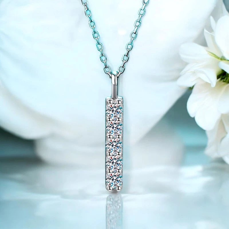 D Color 5 Gems Moissanite Necklace - Ornalux