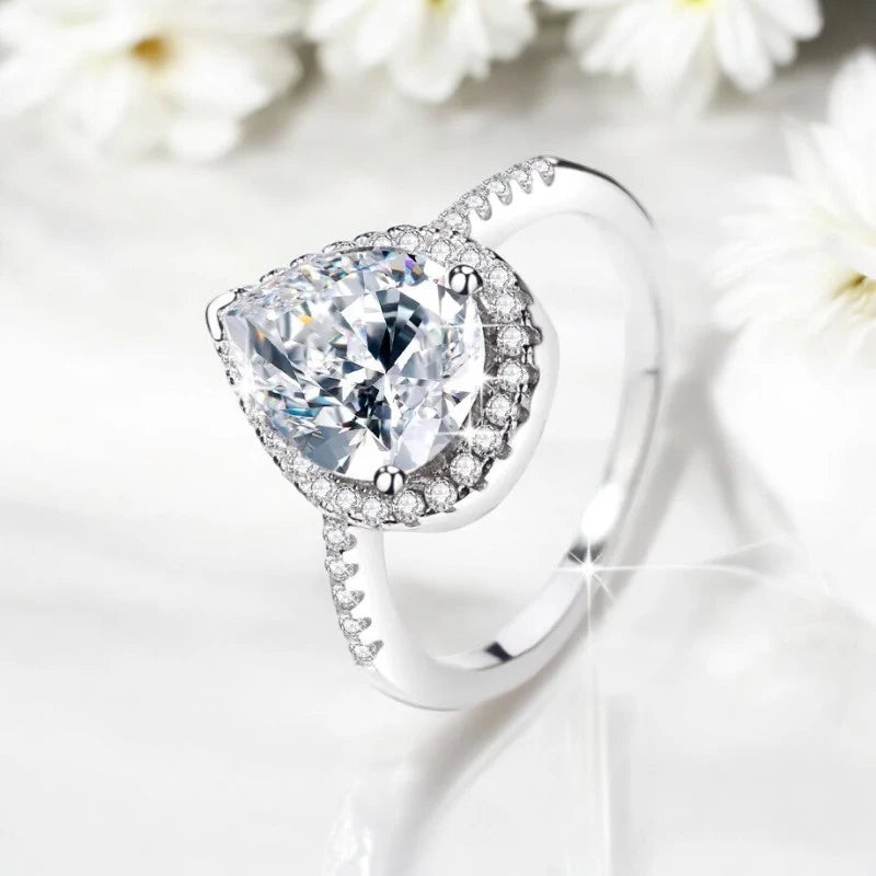 Luxury 3CT Pear Cut Moissanite Ring - Ornalux