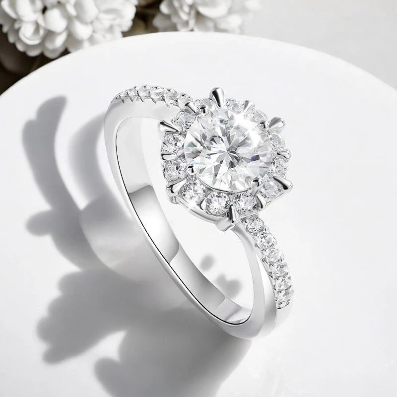 2CT Luxury Certified Moissanite Engagement Ring - Ornalux