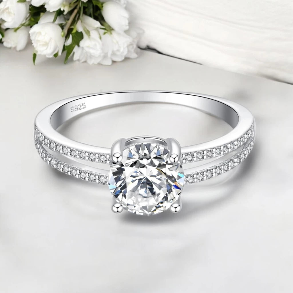 Elegant Moissanite 925 Silver Eternal Ring - Ornalux