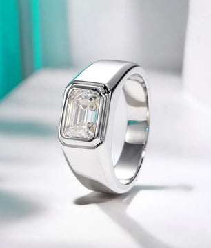 2Ct Emerald Moissanite Men's Ring - Ornalux