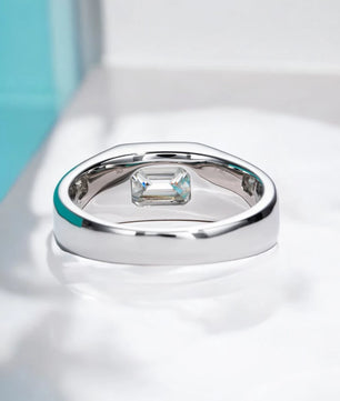 2Ct Emerald Moissanite Men's Ring - Ornalux