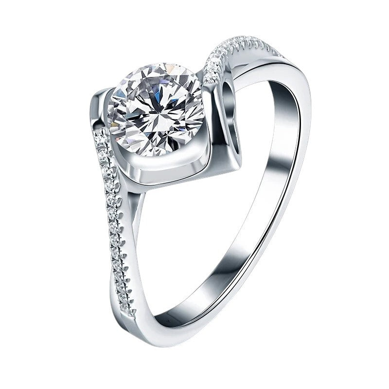 Elegant 1.0CT Round Cut Moissanite Ring for Women - Ornalux