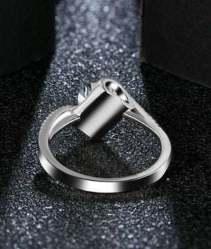 Elegant 1.0CT Round Cut Moissanite Ring for Women - Ornalux