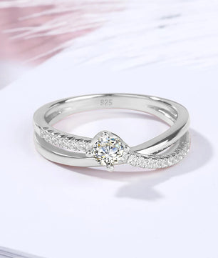 High Quality 4mm Moissanite Wedding Band - Ornalux