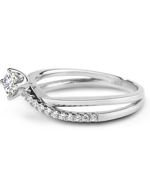 High Quality 4mm Moissanite Wedding Band - Ornalux